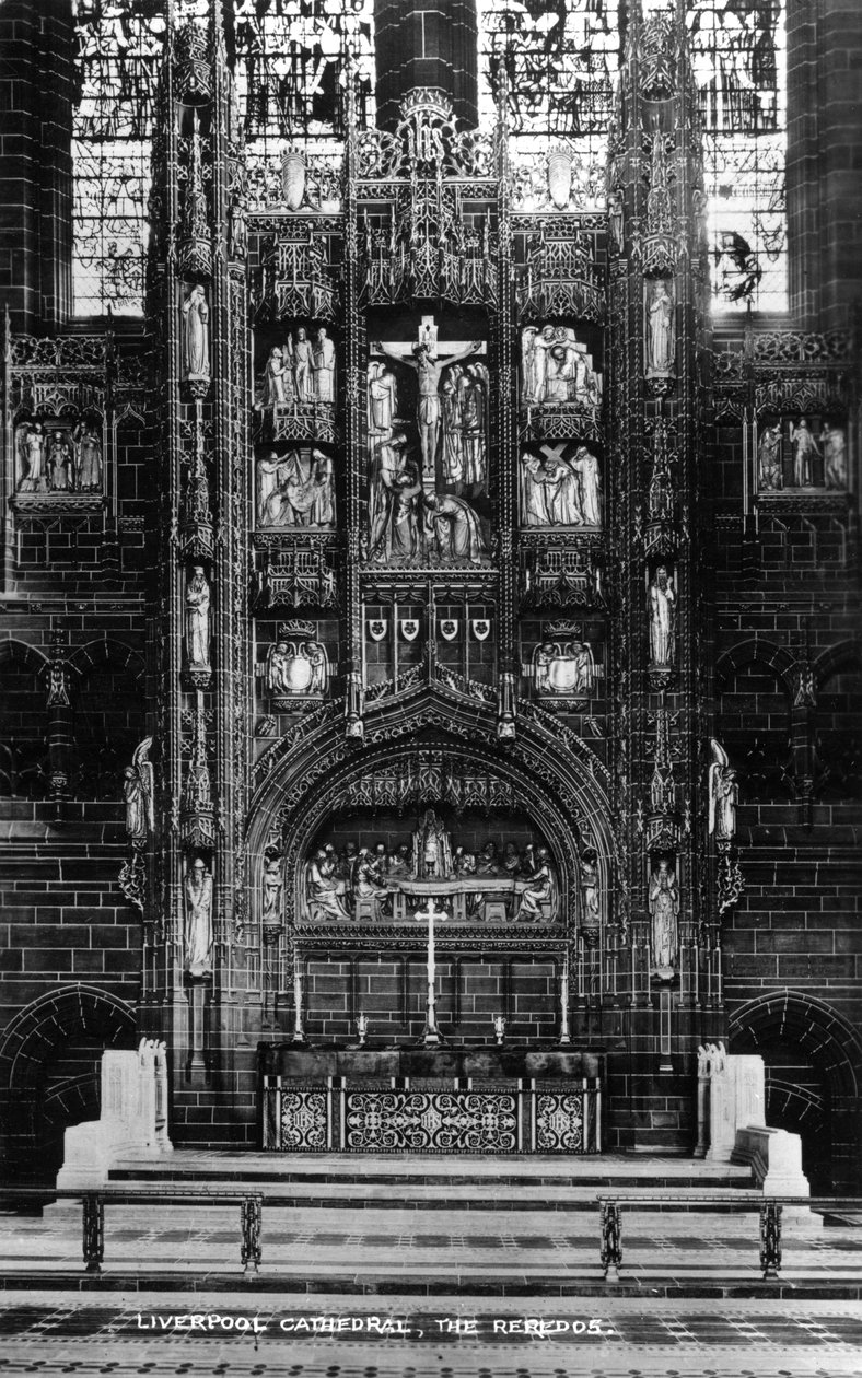 Het altaarstuk in de kathedraal van Liverpool, 20e eeuw door Unbekannt