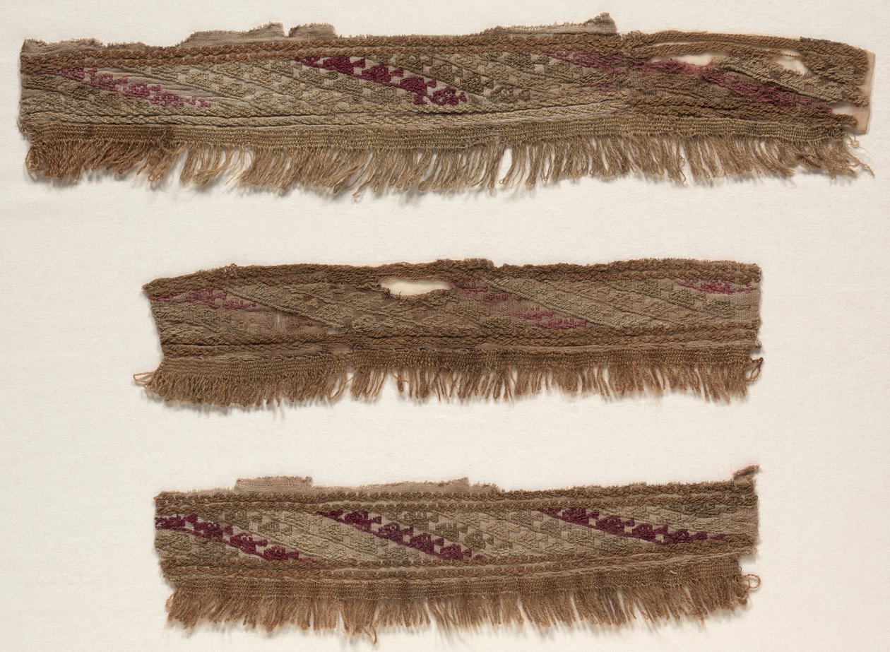 Drie Randfragmenten, c. 1100-1400 door Unbekannt