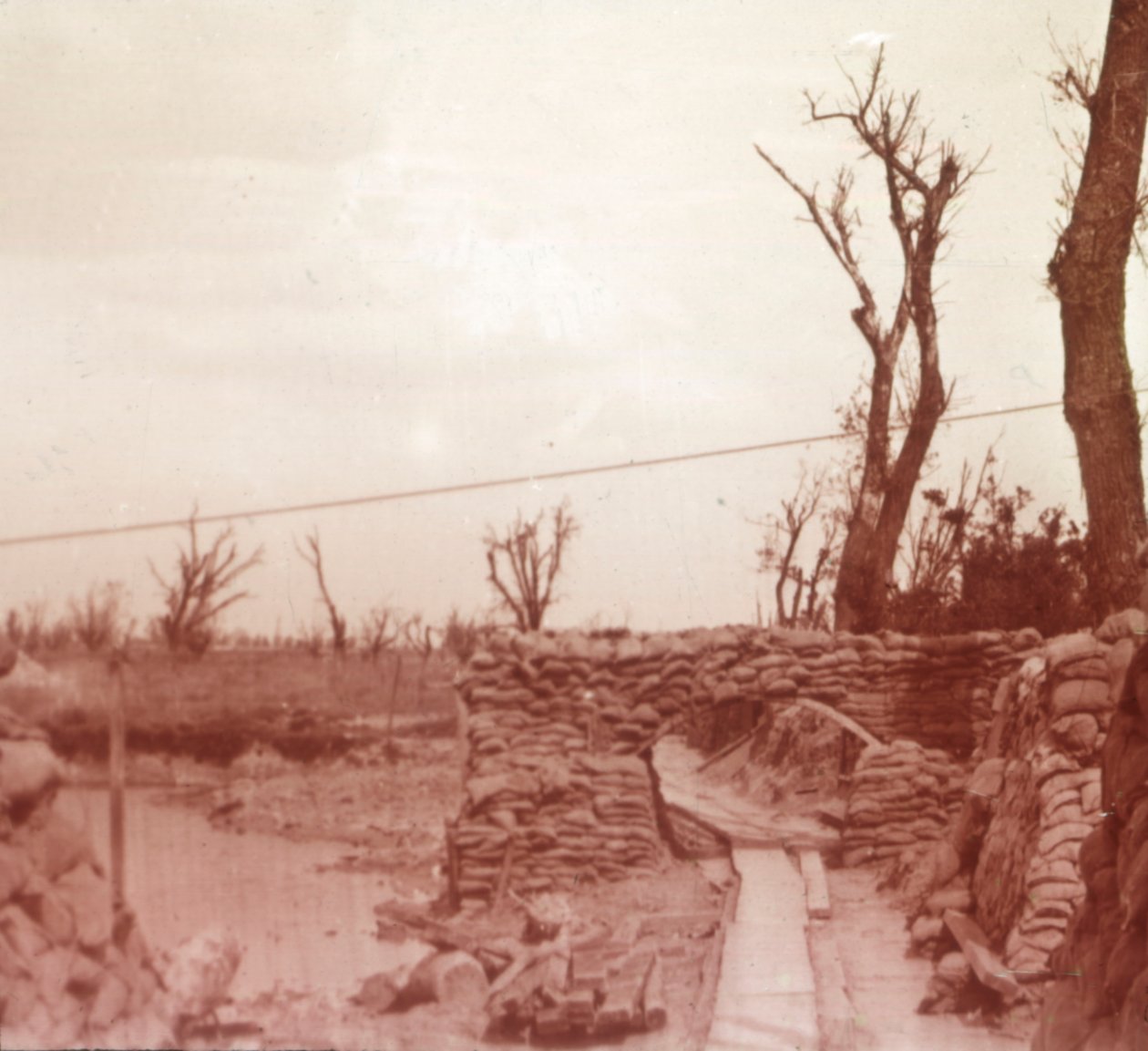 Loopgraven, Diksmuide, België, c1914-c1918 door Unbekannt