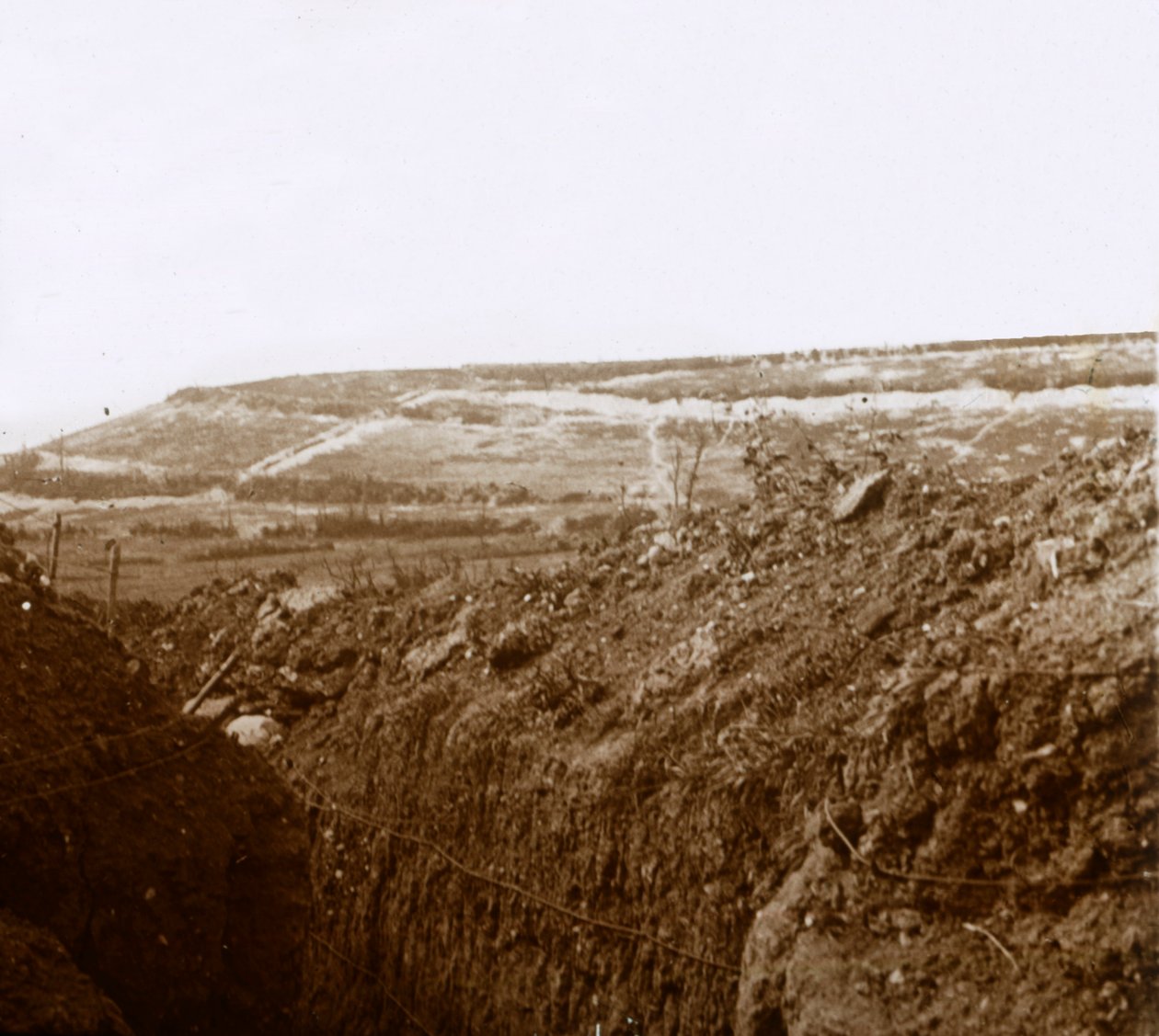 Loopgraven, ca. 1914-1918 door Unbekannt