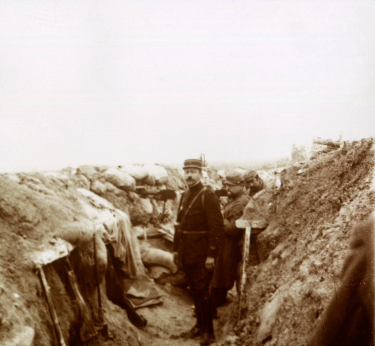 Loopgraven in Champagne, Noord-Frankrijk, ca. 1914-ca. 1918 door Unbekannt