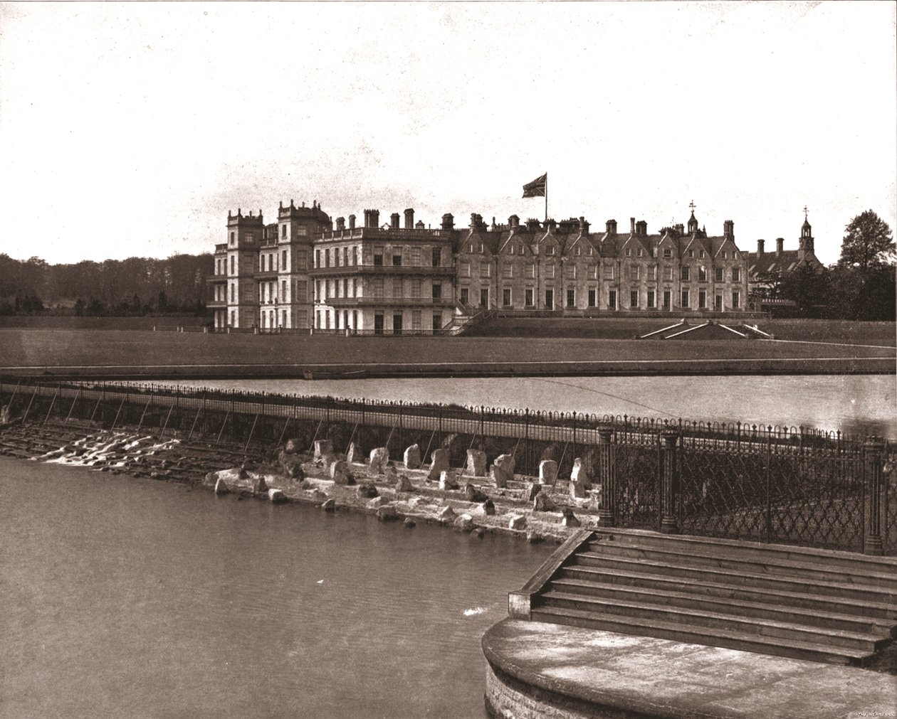 Welbeck Abbey, Nottinghamshire, 1894 door Unbekannt