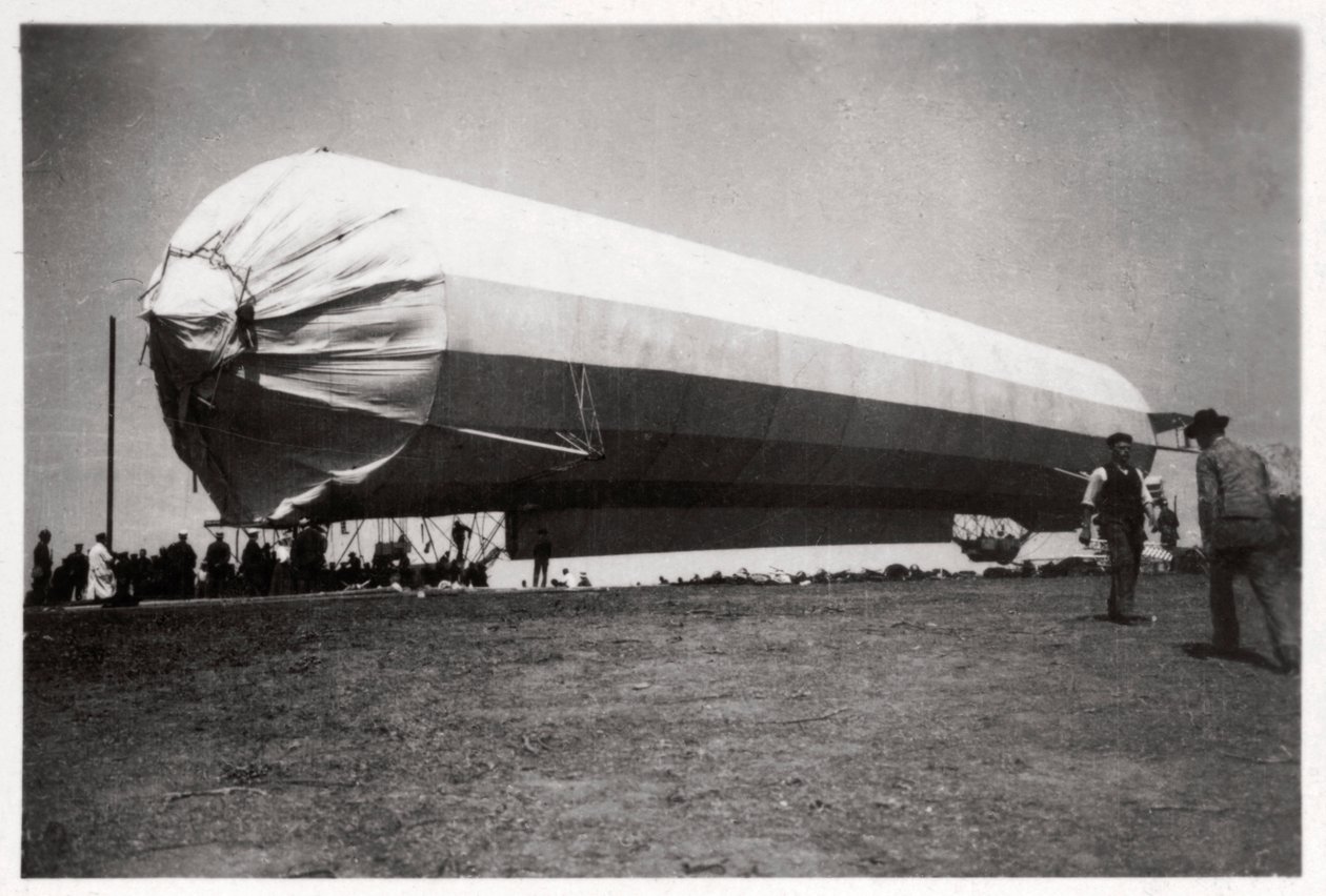 Zeppelin LZ 5 in Goeppingen, Duitsland, 1909 1933 door Unbekannt