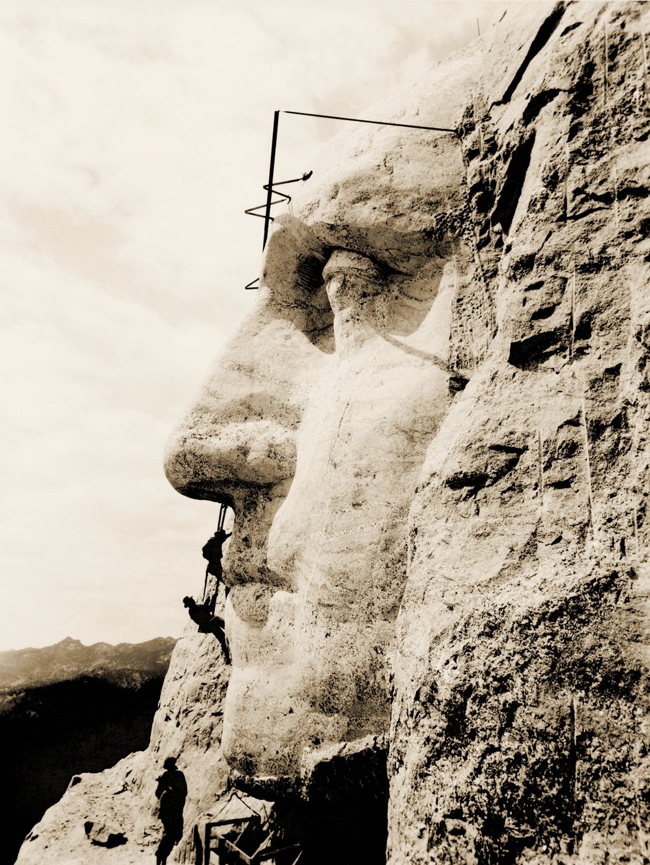 De bouw van het Mount Rushmore National Memorial, detail van George Washington, 1928 door Unbekannt Unbekannt