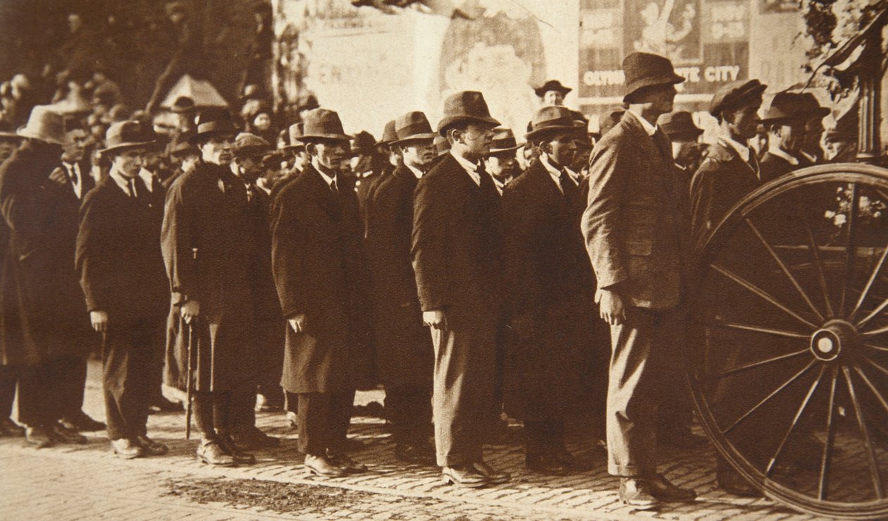 De begrafenis van wethouder Terence McSwiney, burgemeester van Cork, 1920 door Unbekannt Unbekannt