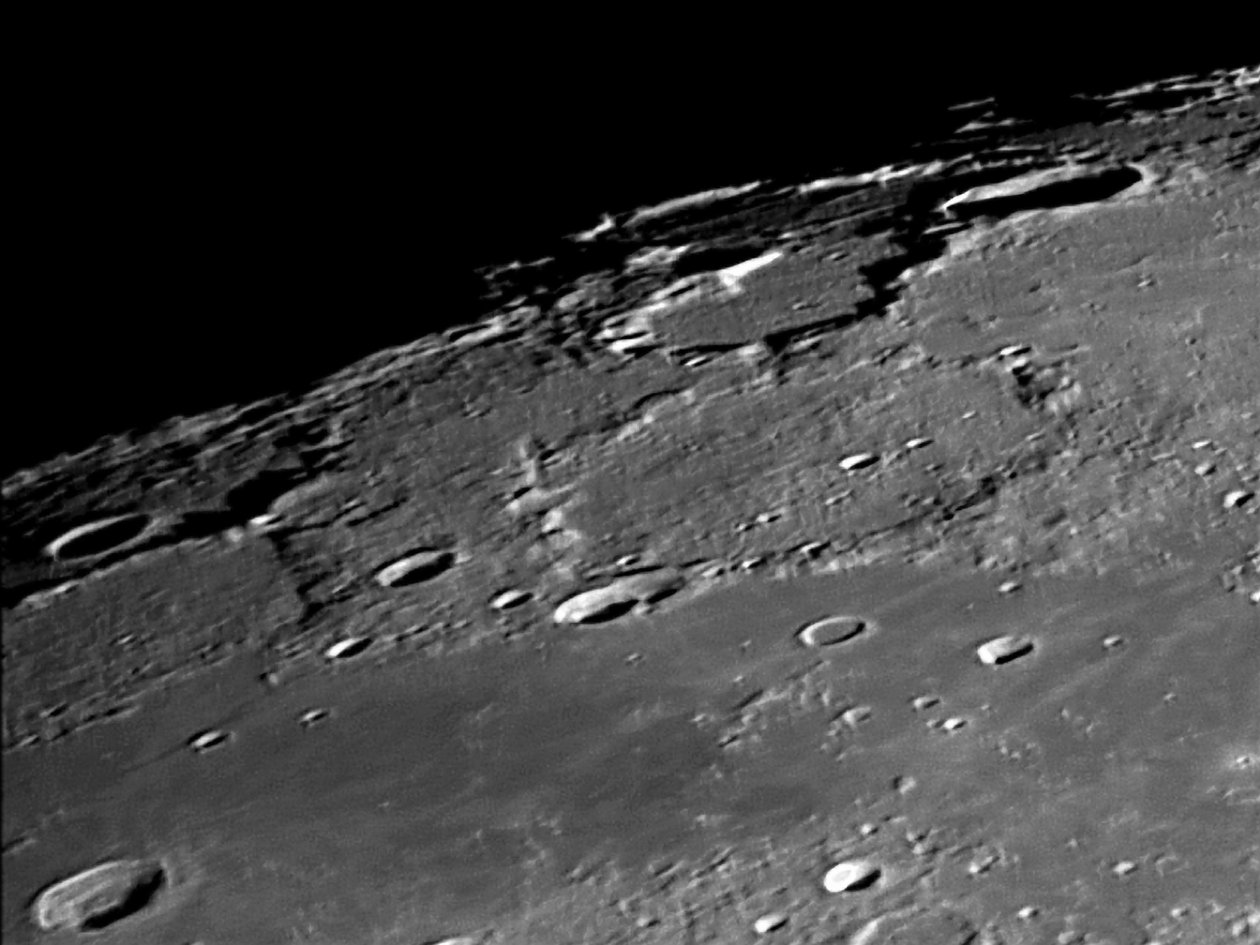J Herschel Krater door Unbekannter Künstler