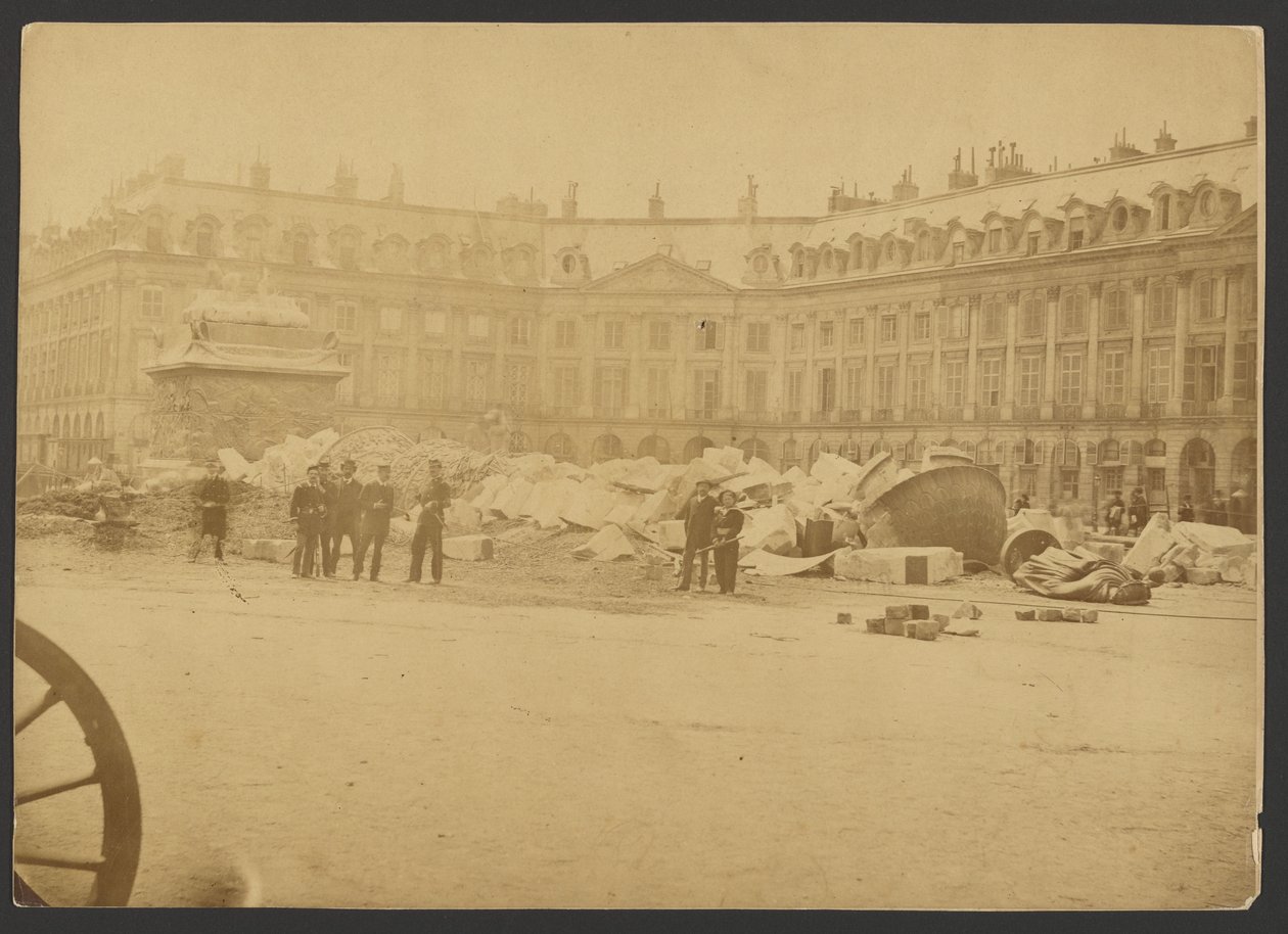 [Vendome Kolom in puin] door Unknown artist