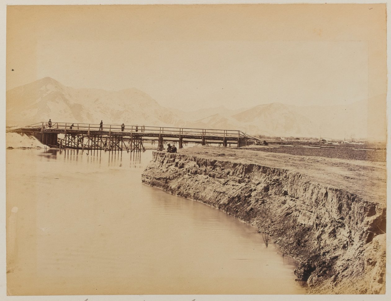 Brug over de Kabul Rivier door Unknown photographer