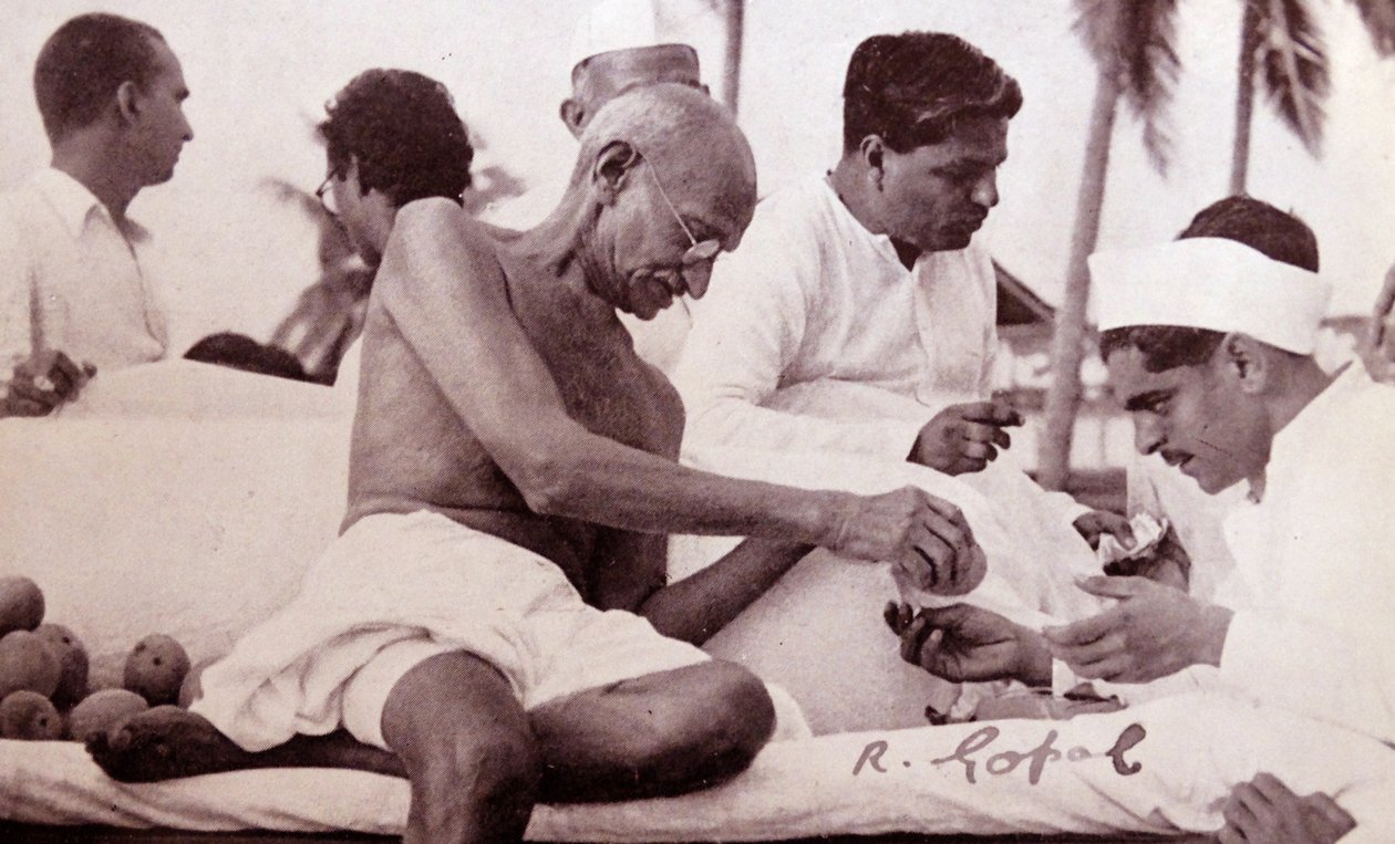 Mahatma Gandhi door Unknown photographer