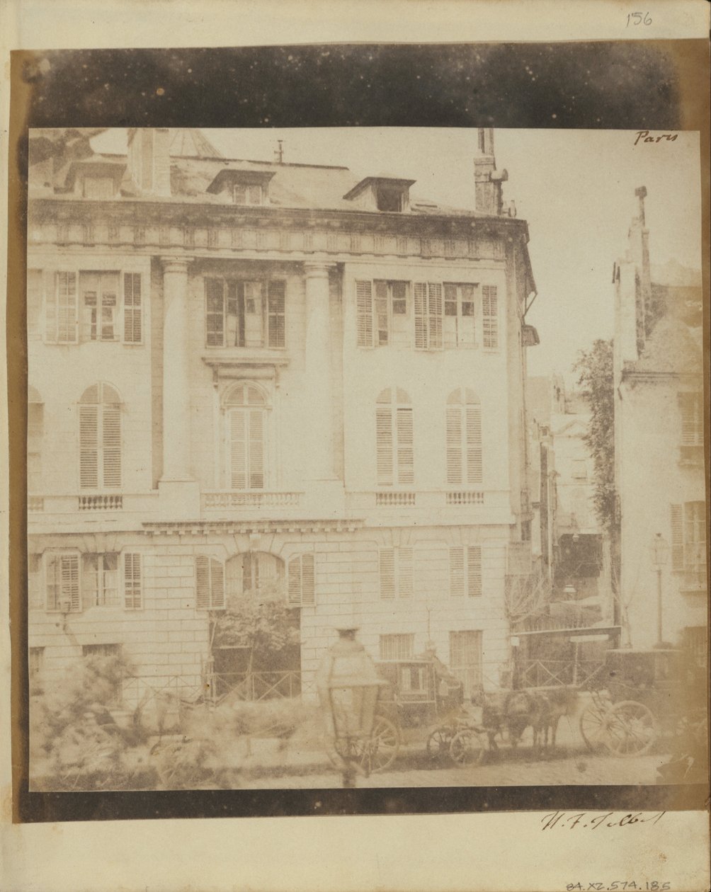 Koetsen voor een Parijse Residentie door William Henry Fox Talbot