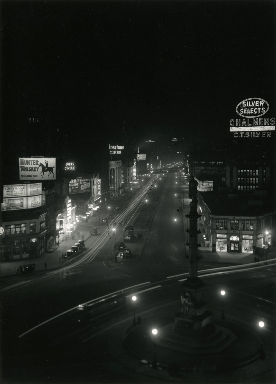 Nachtzicht in Columbus Circle, ca.1910-21 door William Davis Hassler