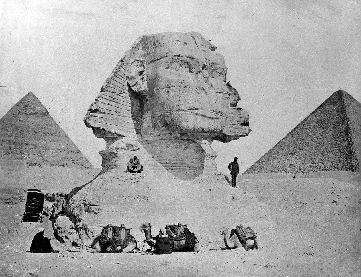 Zelfportret met de Sfinx bij Gizeh, eind jaren 1870 door Zangaki Brothers