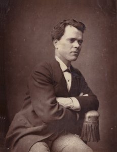 Harry Paulton