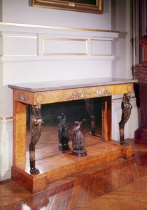 Console met Egyptische stijl chimaera
