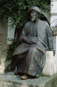 Standbeeld van Moses Maimonides (1135-1204)