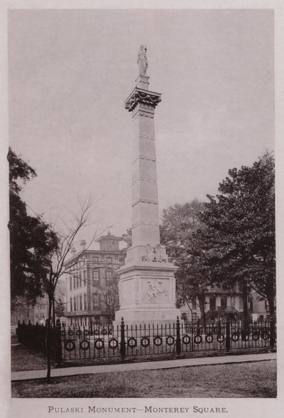 Pulaski Monument, Monterey Square (zw/w foto) door American Photographer (after)