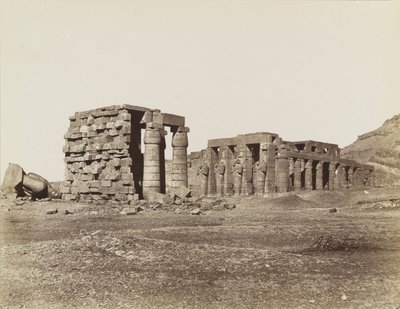 Algemeen uitzicht op het Ramesseum, Thebe door Antonio Beato