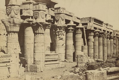 Philae: Colonnade met kapel van Nectanebo I door Antonio Beato