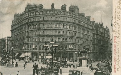 Grand Hotel, Charing Cross door English Photographer