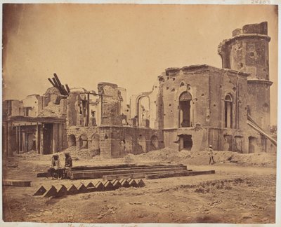 De voorkant van de Residentie, Lucknow, 1858 door Felice Beato