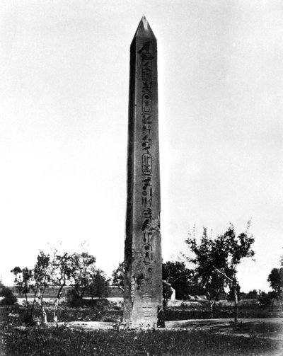 Obelisk van Heliopolis, Egypte, 1878 door Félix Bonfils