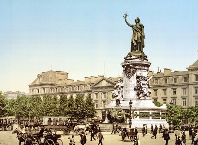 Place de la République, Parijs, gepubliceerd 1900 door French Photographer