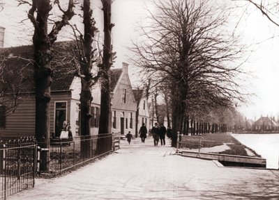 Kanaaloever, Broek, Nederland, 1898 door James Batkin