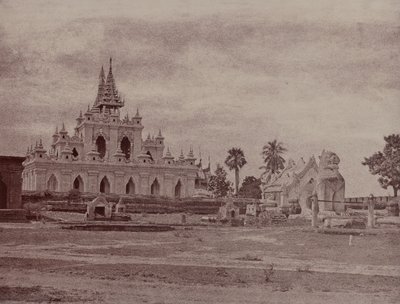 Amerapoora: Sindu Shwe koo Pagoda door Linnaeus Tripe