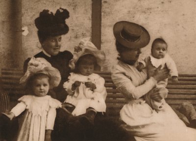 Vrouwen en kinderen, 1937 door Louis Guichard