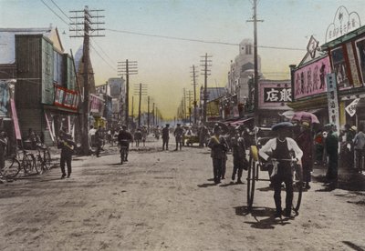 Japan, ca. 1912: Theatre Street, Yokohama door Photographer Japanese