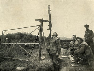 Machinegeweer op wiel gemonteerd, 1919 door Unbekannt