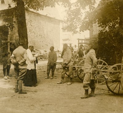 Priester die mis opdraagt in de open lucht, ca. 1914-1918 door Unbekannt