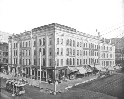 Wisconsin Street en Broadway, Milwaukee, Wisconsin, VS, ca. 1900 door Unbekannt