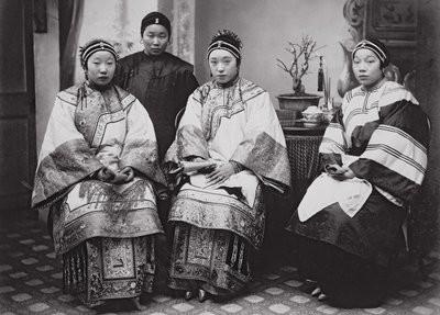 Chinese Vrouwen, ca. 1880 door William Saunders