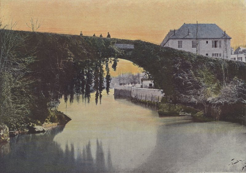 Betharram, De Brug door (after) French Photographer