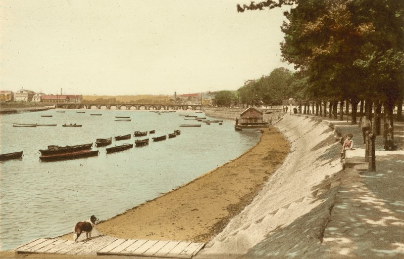 Barnstaple, de Promenade en Rivier door English Photographer