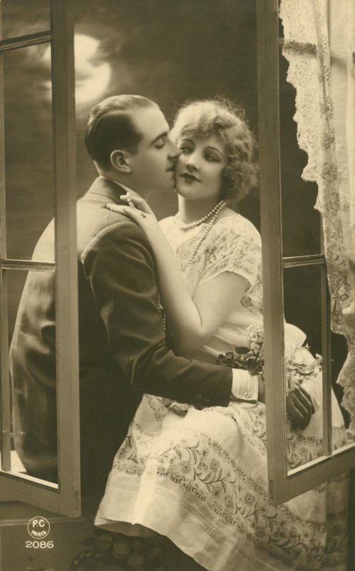 Omarmend paar door French Photographer