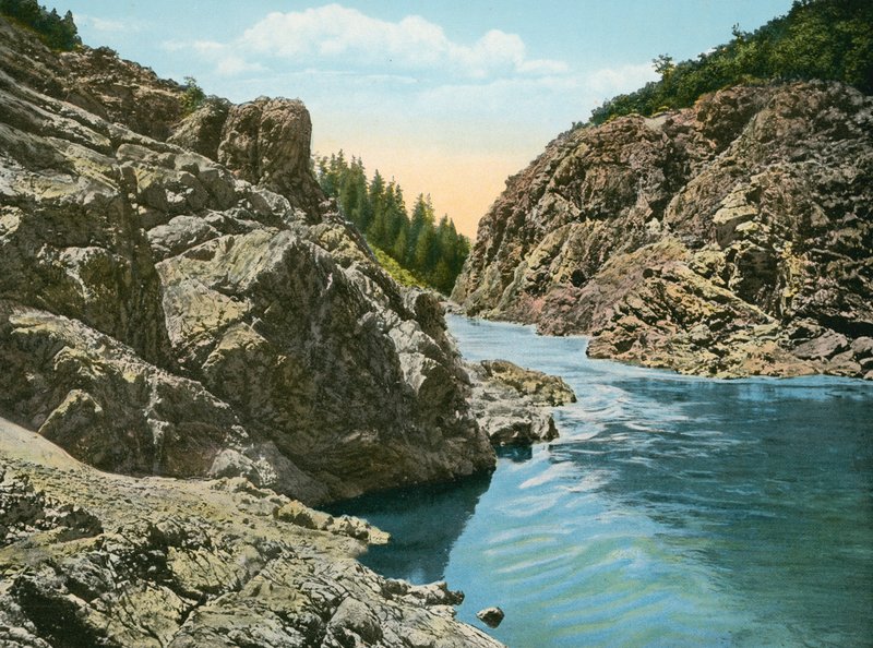 Hell Gate, Rogue Rivier door American Photographer (after)
