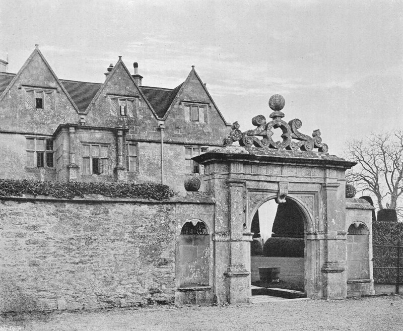 De Ingangsgevel door Charles Latham