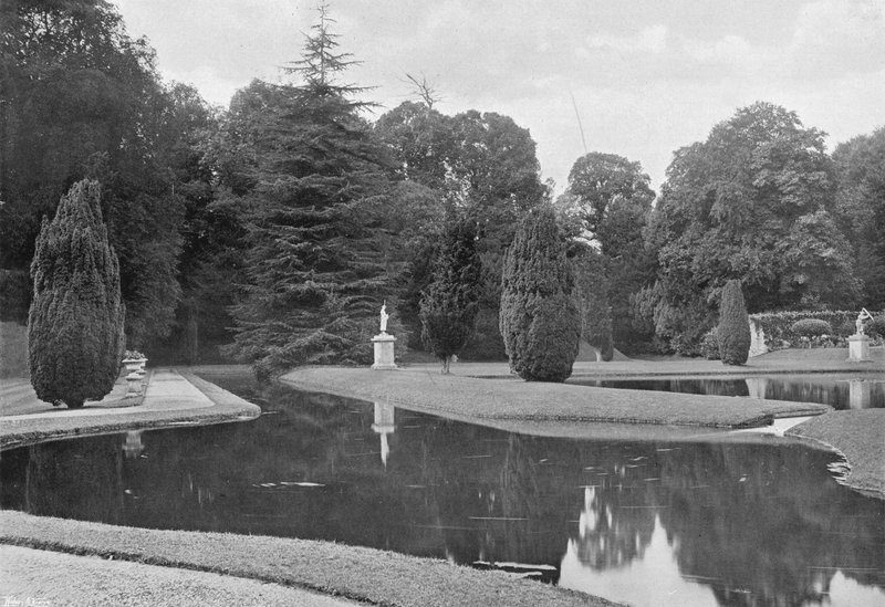 Water, gras en gebladerte door Charles Latham
