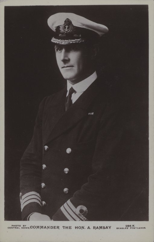 Commandant De Hon A Ramsay door English Photographer