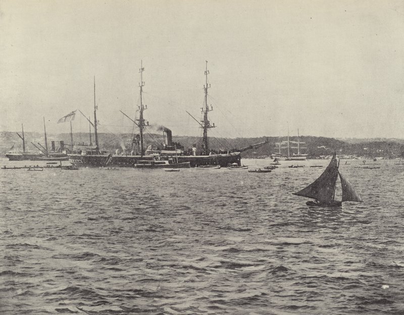 Vertrek van HMS Calliope door English Photographer