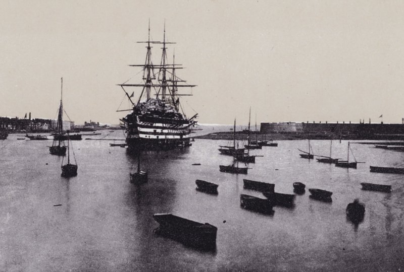 Ingang Portsmouth Haven door English Photographer
