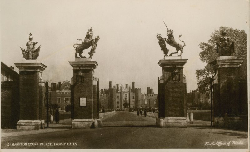 Hampton Court Palace Trofee Poorten door English Photographer