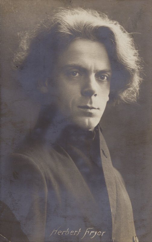 Herbert Fryer, Engelse componist en pianist (1877-1957) door English Photographer