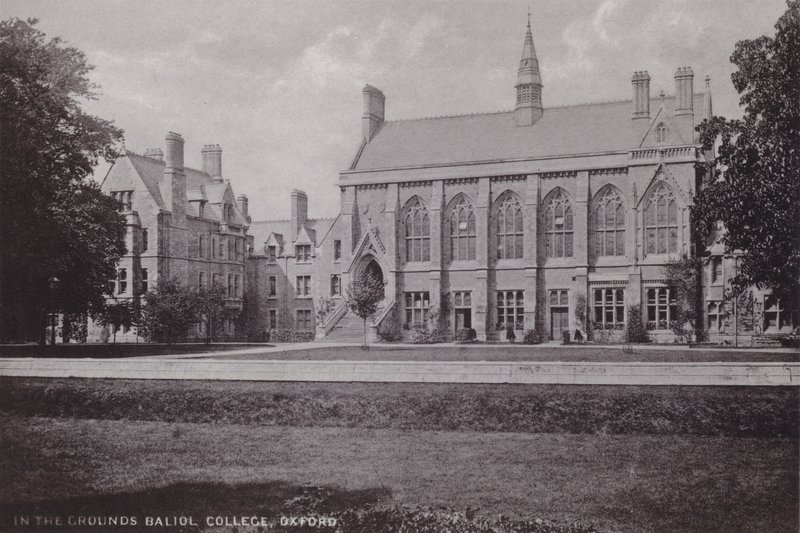 In de tuinen van Baliol College, Oxford door English Photographer