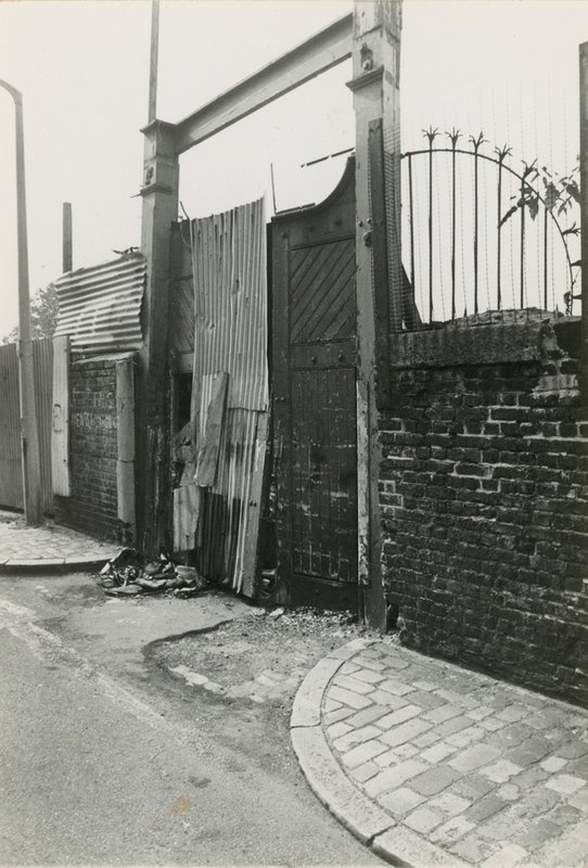 Jack the Ripper: Durward Street door English Photographer