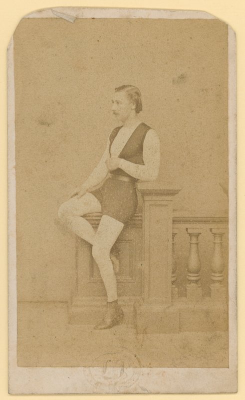 Jules Leotard door English Photographer