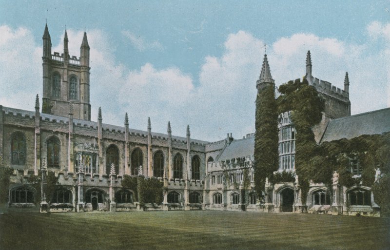 Magdalen Cloisters en Founders Tower door English Photographer