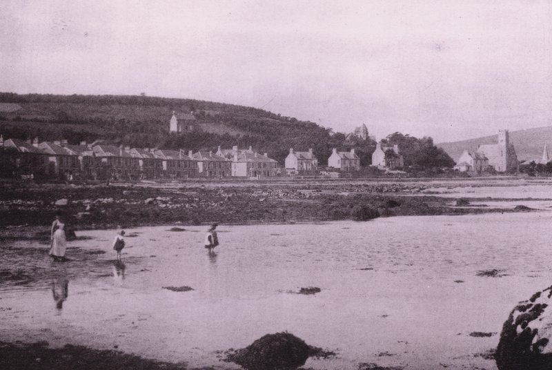 Marine Parade, Rothesay door English Photographer